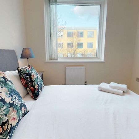 Niksa Serviced Accommodation - Welwyn Garden City Business Park Kültér fotó