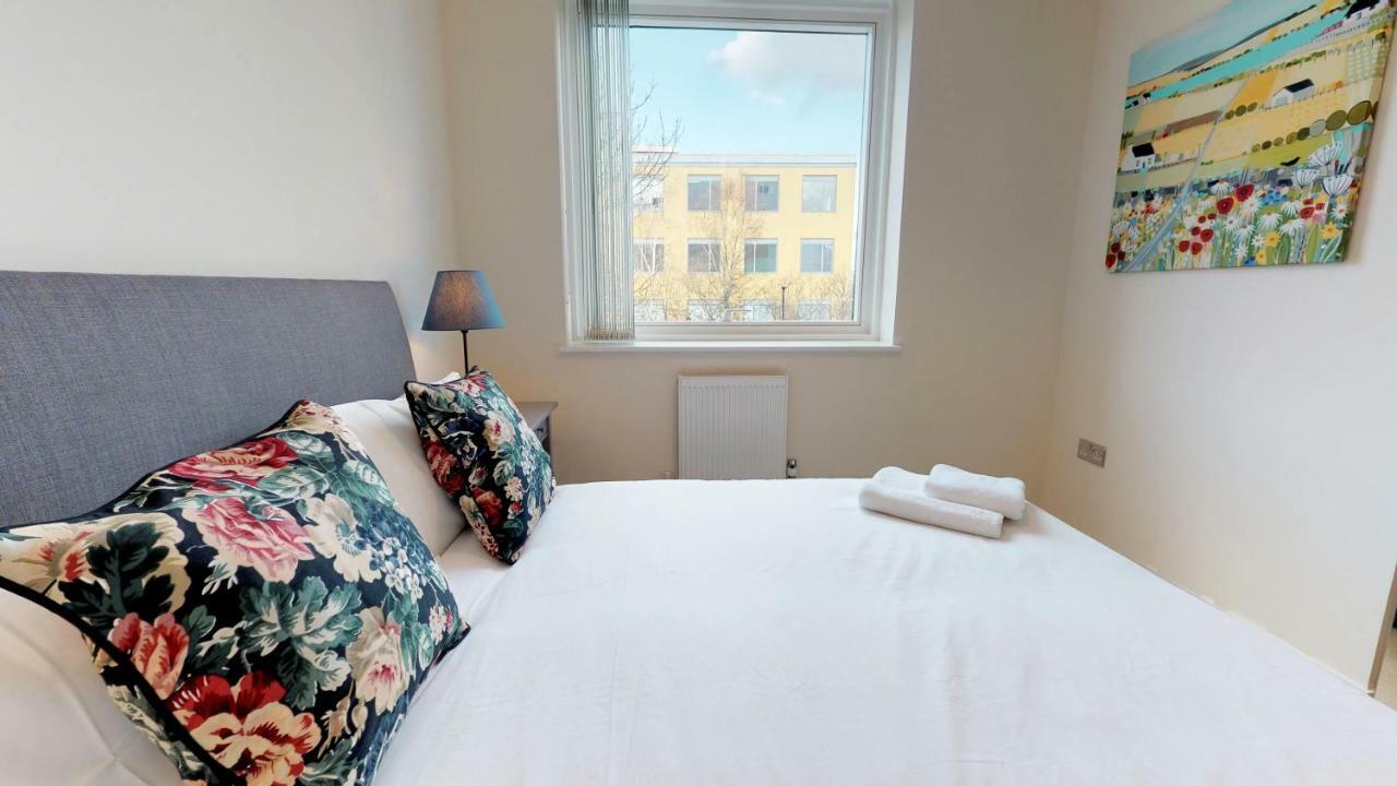 Niksa Serviced Accommodation - Welwyn Garden City Business Park Kültér fotó